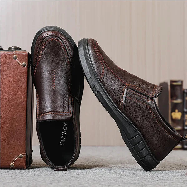New Leisure Shoes Men's Fashion Leather Shoes Wholesale