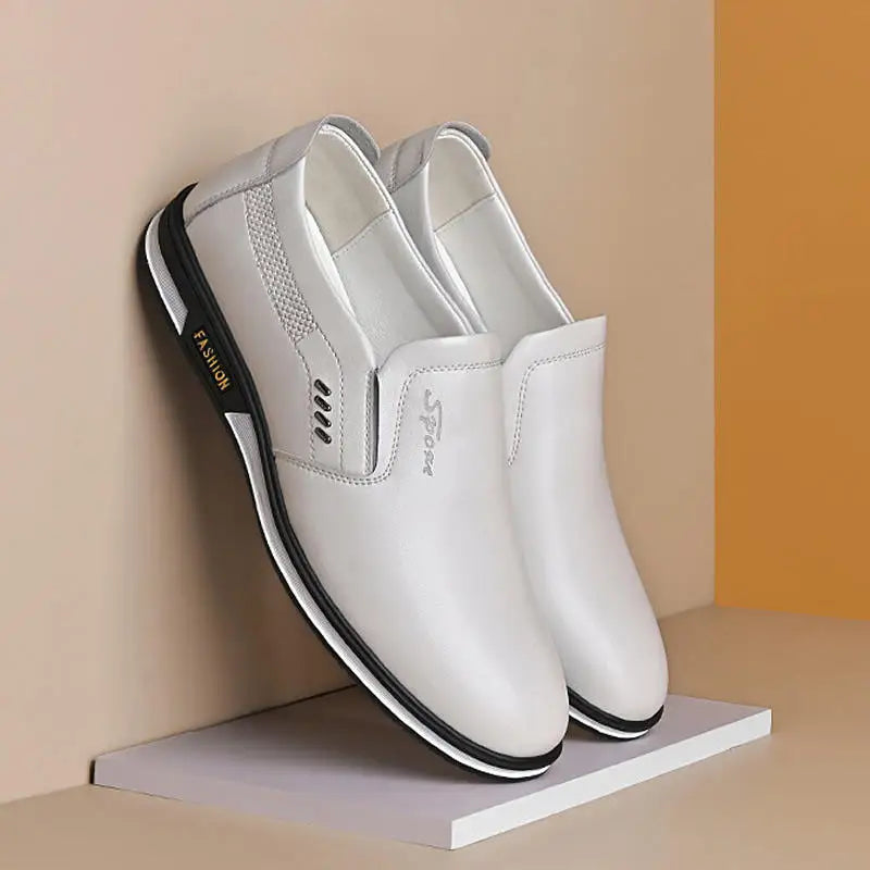 New Leisure Shoes Men's Fashion Leather Shoes Wholesale