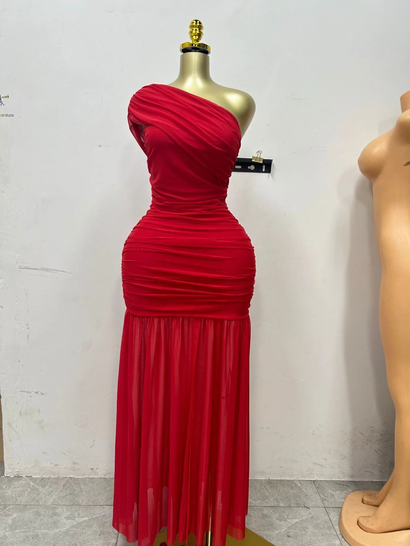 Women's 2025 Spring New Solid Color Sleeveless Slant Neck Pleated Slim Split Long Dresses