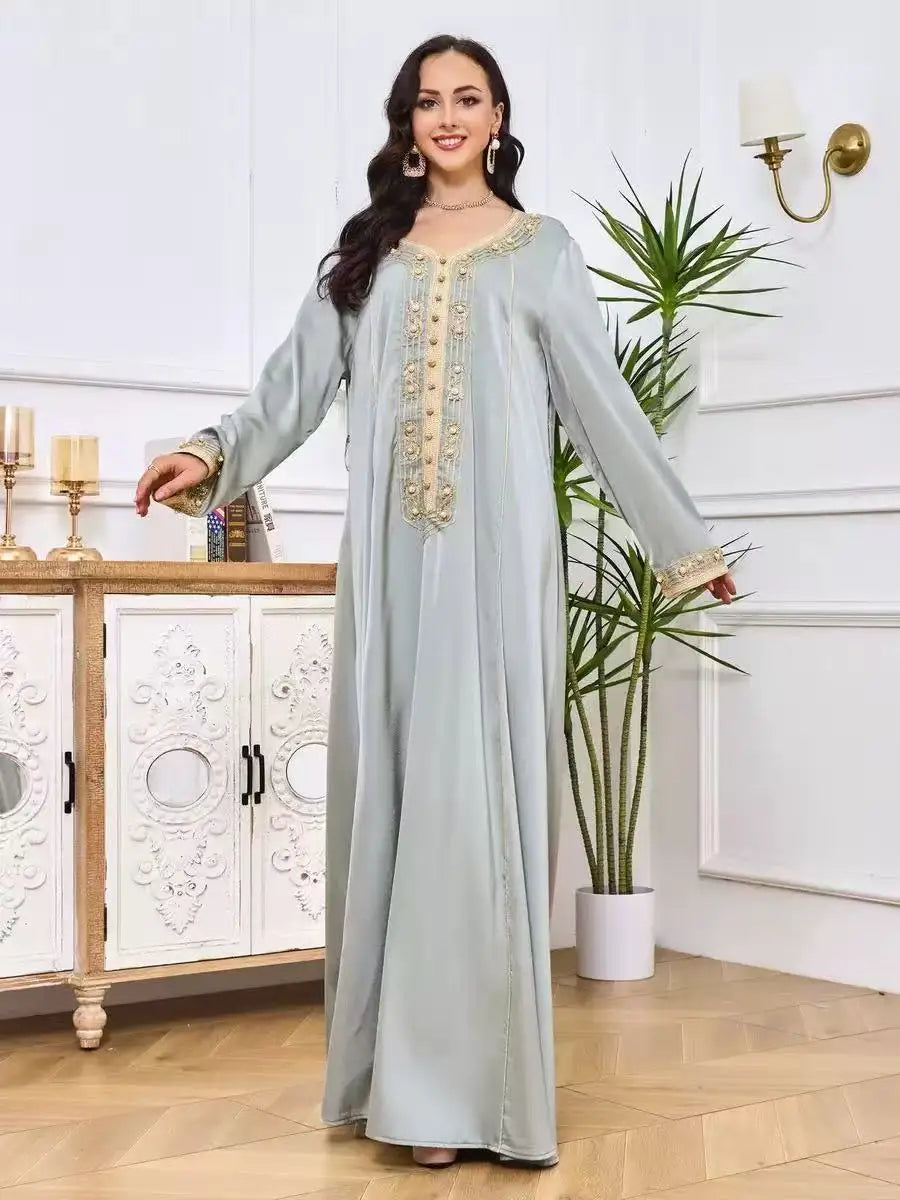 Dubai Women's Traditional Muslim Dress with Embroidered Diamond Fashionable Temperament Robe From Middle East Cross Border