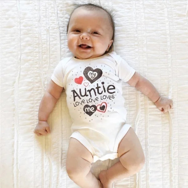 ICH LIEBE DICH ZUM MOND UND ZURÜCK & My Auntie Liebt Mich Gedruckt Jungen Mädchen Infant Playsuits Ein Stück schöne Baby Kid Romper Body