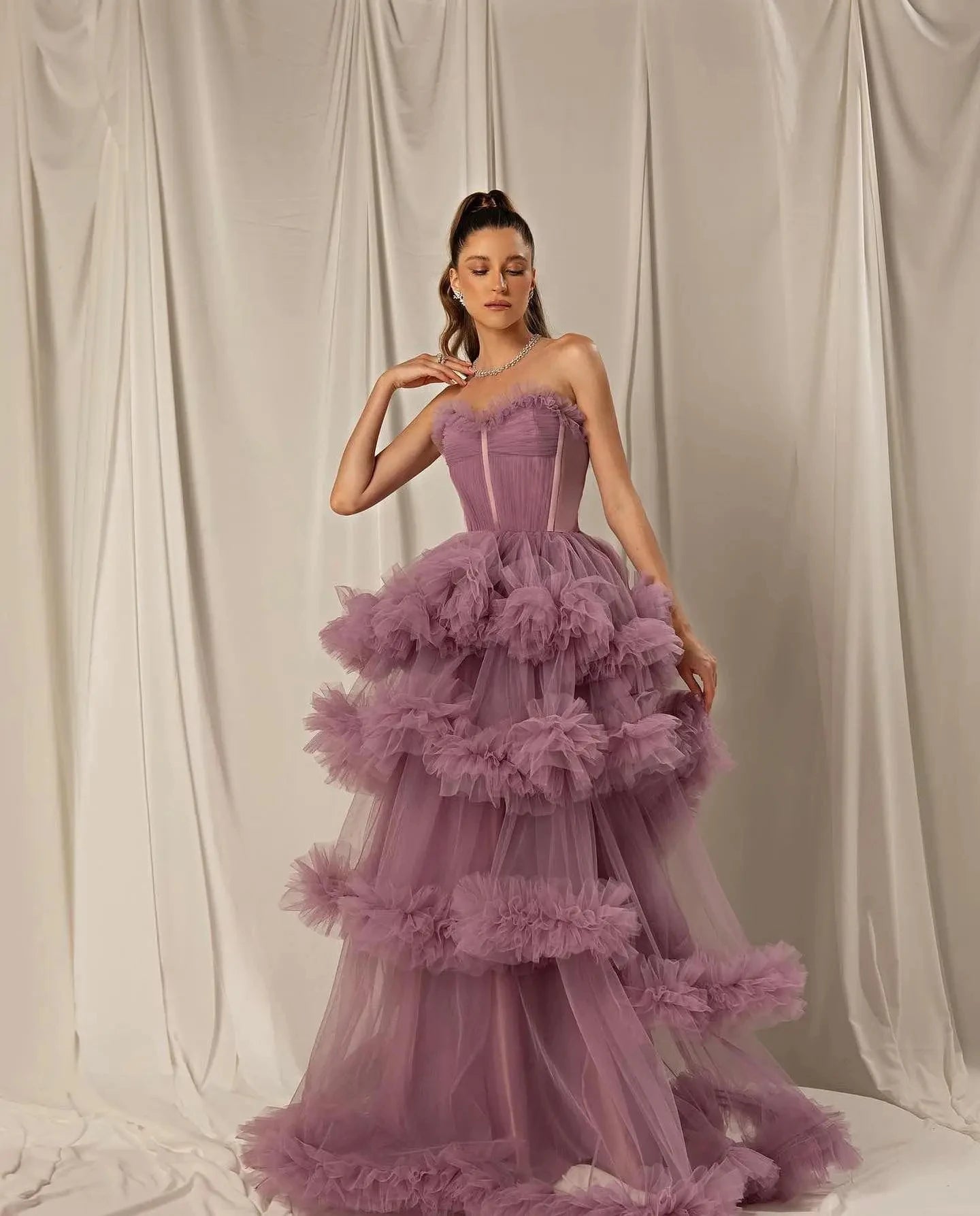 Arabic Burgundy Tulle Tiered Ruffles Evening Dresses With Gloves Pink Spaghetti Straps Wedding Party Gowns SF049-2
