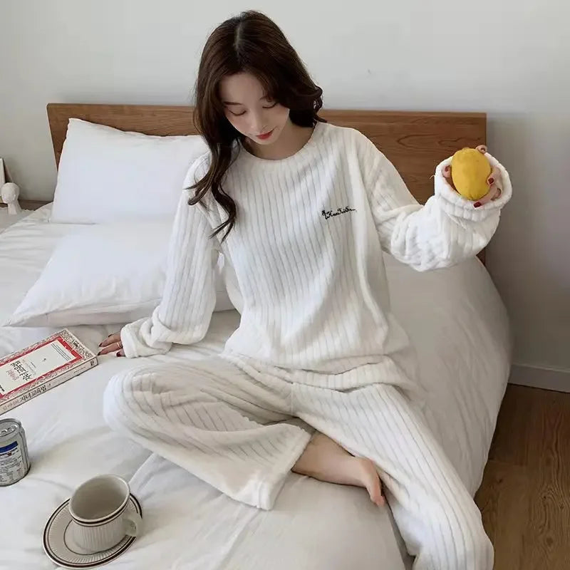 Winter frauen Neue Pyjamas Korallen Samt Casual Pyjamas Gepolsterte Loungewear Loungewear Sets Warme Kleidung Für Herbst Und Winter