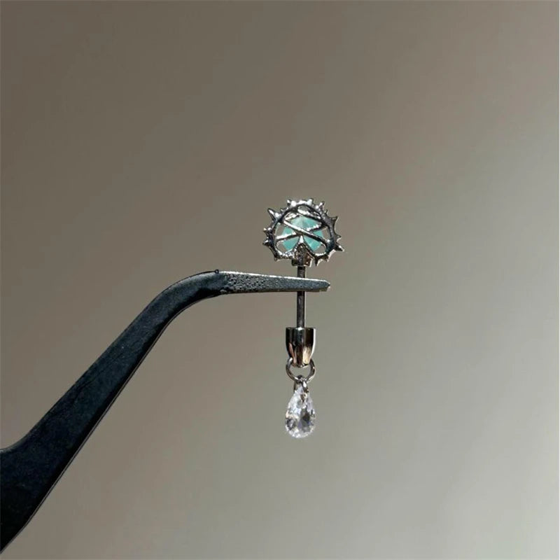1 PCS Thorn Love Heart Water Droplet Zircon Ear Bone Nail 316L Medical Titanium Steel Earrings for Women Y2K Punk Jewelry