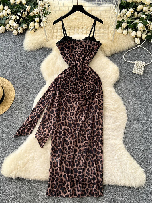 SINGREINY Sexy Party Langes Kleid Spaghettiträger Korsett Schlanke Spitze Patchwork Geraffte Mesh Rückenfrei 2025, Leopardenmuster Maxi-Sommerkleid.