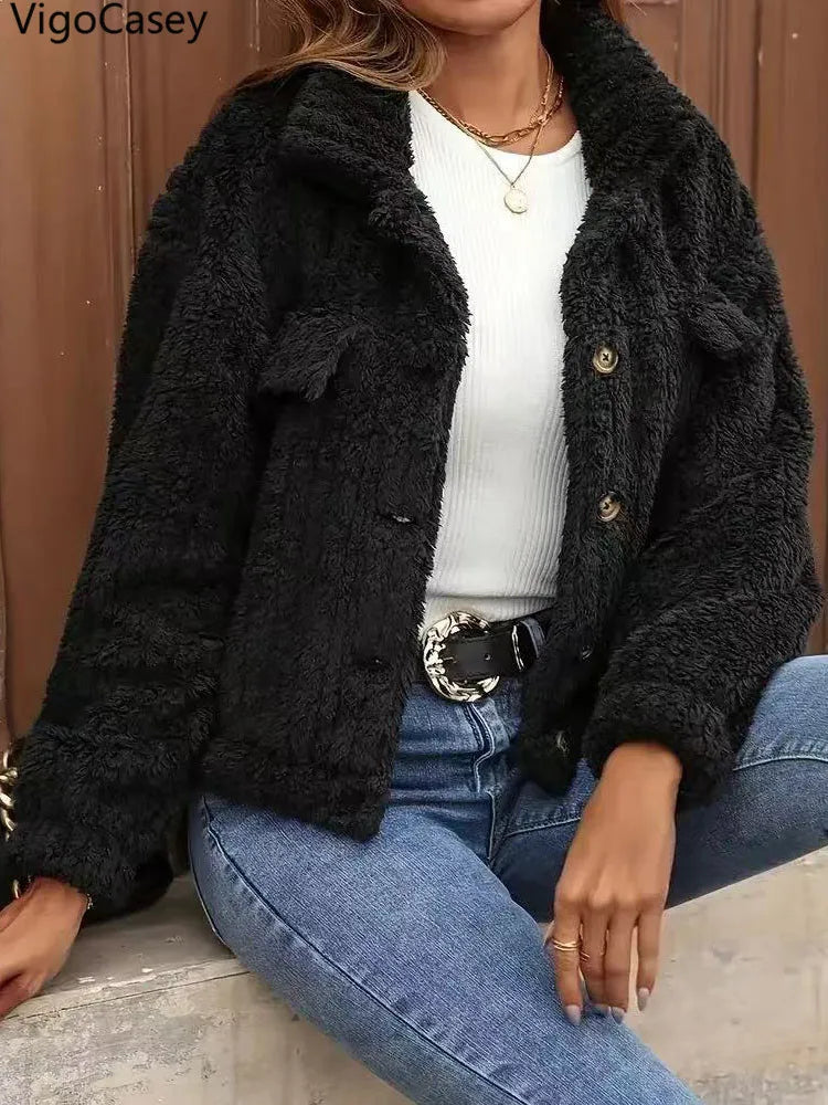 VigoCasey 2025, Herbst Winter Frauen Schwarze Jacke Einreiher Langarm Dicken Plüsch Warme Mantel Solide Dame Beiläufige Kurze Mantel