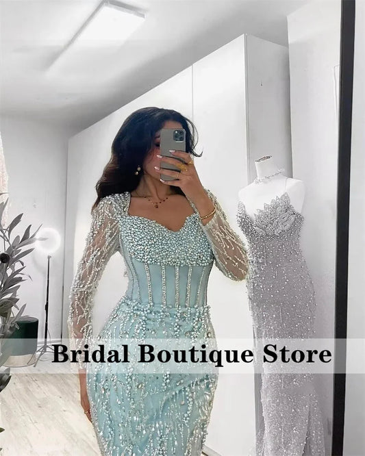 Glänzende blaue Dubai-Abendkleider 2025, mit Perlen verziert, Kristalle, Hochzeitskleid für besondere Anlässe, maßgeschneidert.