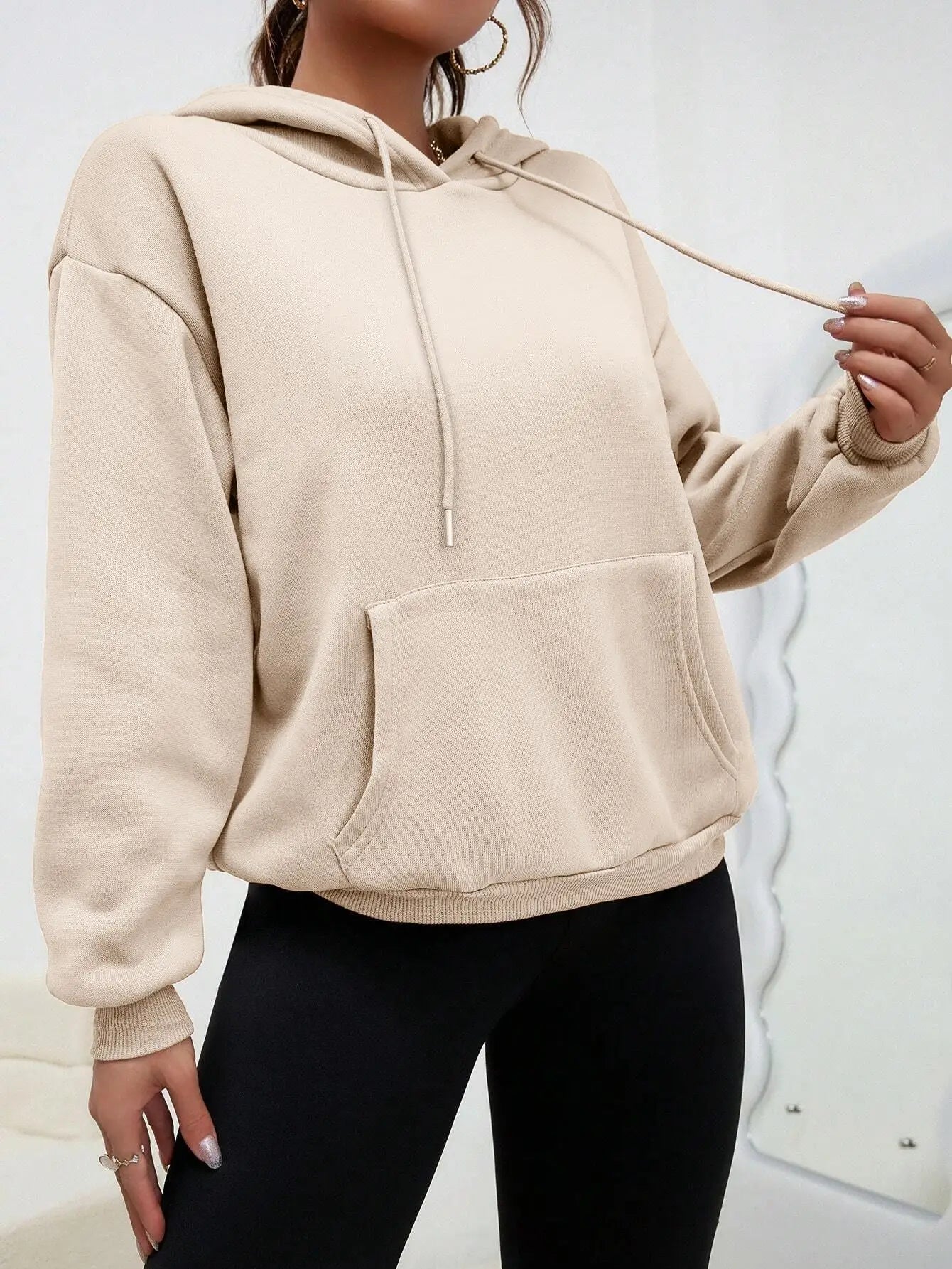 Einfarbiger Hoody für weibliche Herbst modische Kleidung lässige Fleece Tasche Hoodies mehrfarbige Unisex Frauen Streetwear