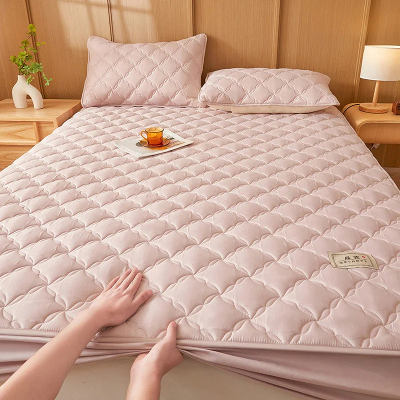 Quilted Mattress Cover Single/Double Bedspread Thicken Bed Linen Waterproof Bed Cover Home Soft Bedsheet 매트리스커버 (No Pillowcase)