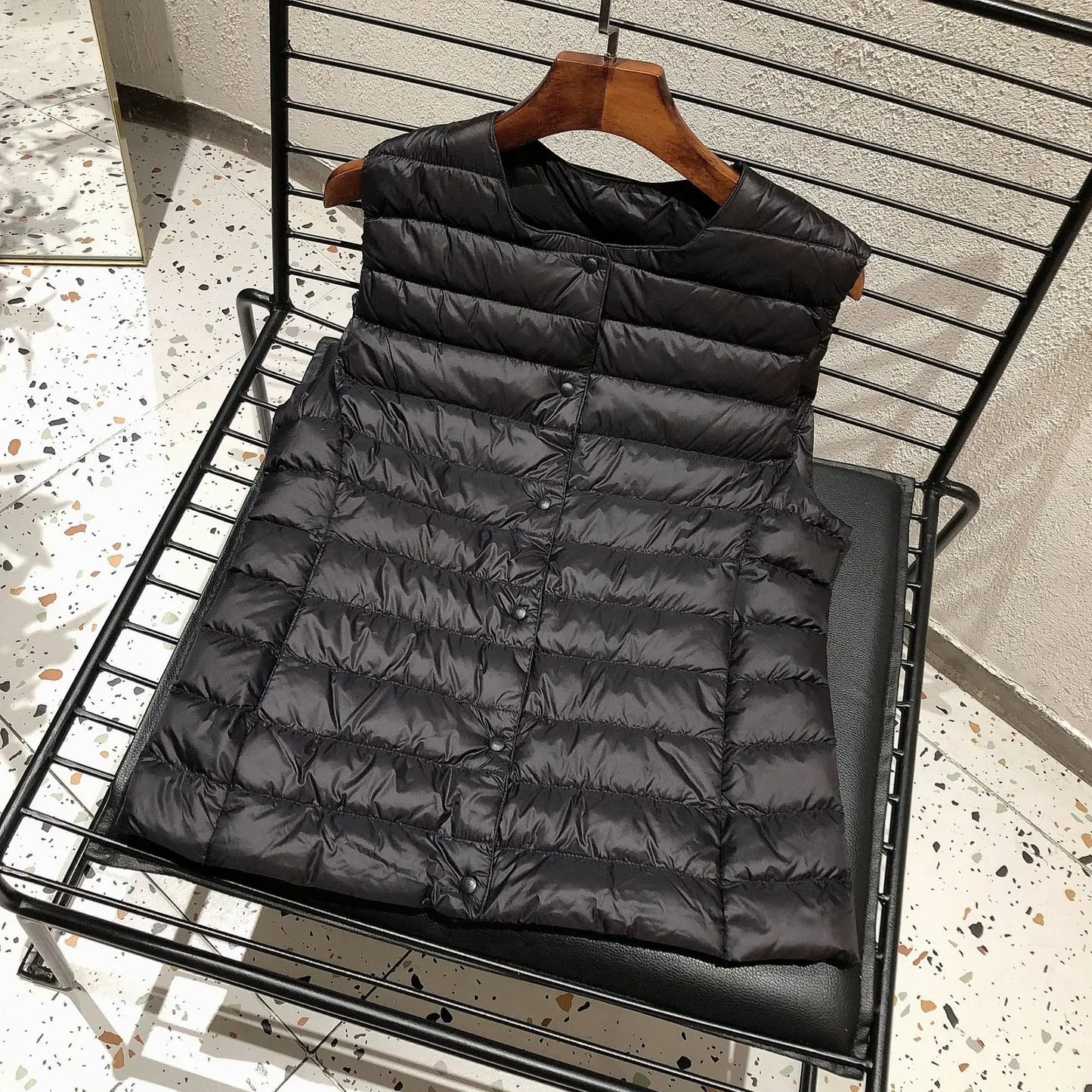 2025 neue Frauen Ärmellose Puffer Jacke Frühling Winter Weibliche 90 % Weiße Ente Unten Ultra Leichte Packbare Warme Daunen Liner weste