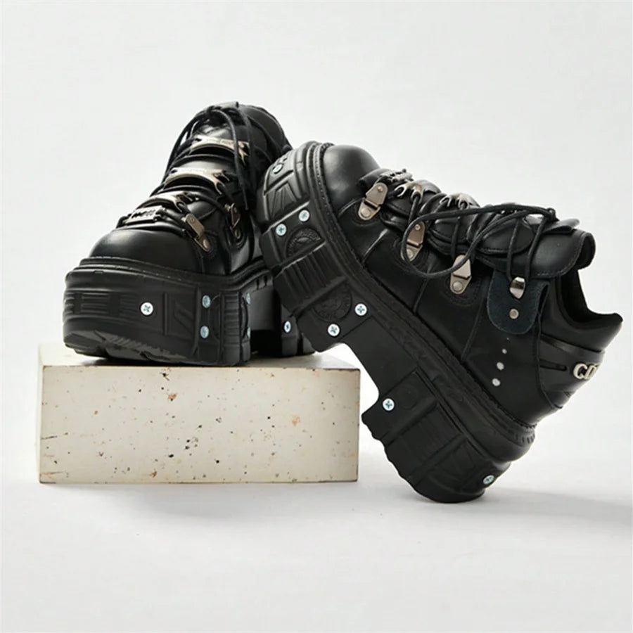 Punk Stil Frauen Schwarze Schuhe Rock Metall Dekor Lace-up Ferse Höhe Plattform Schuhe Gothic Mann Turnschuhe Frauen Stiefeletten 2025, Neue