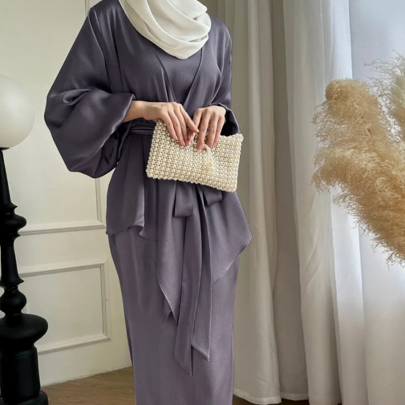2-teiliges Saudi-Arabien muslimisches Damen-Abaya-Kleid aus Satin für Damen, Islam, Dubai, Urlaub, bescheidene Kleidung, 2024, elegante türkische Robe
