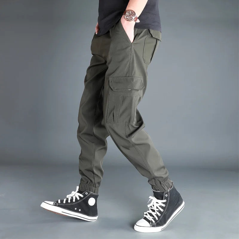 Autumn and winter loose ankle multi pocket work pants for men, winter oversized sports pants, trendy brand with plush and thick.