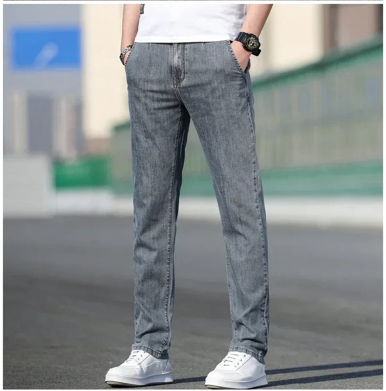 2025 sommer Neue männer Lose Grau Jeans Mode Lässig Stretch Gerade bein Denim Hosen Männlich Hellblau männer Hosen