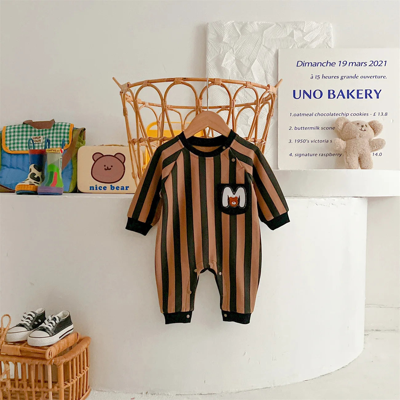 Ins 2024 Frühling Herbst Baby Jungen Bodysuit Baumwolle gestreiften Cartoon gedruckt Langarm Kleinkind Jungen Stram pler Neugeborene Jungen Outfits