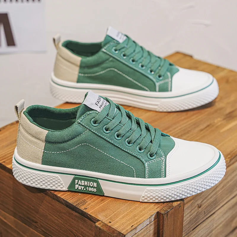 Atmungsaktive Herren-Skateschuhe aus Segeltuch mit weicher Sohle, lässige Turnschuhe, trendige, vielseitige, leichte, rutschfeste Slip-On-Sportschuhe, Größe 37–48