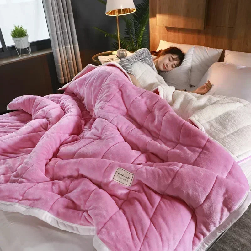 Coral Fleece Autumn Winter Warm Blankets for Bed 3 Layers Thicken Flannel Blanket Quilt Soft Comfortable Warmth Quilts Washable