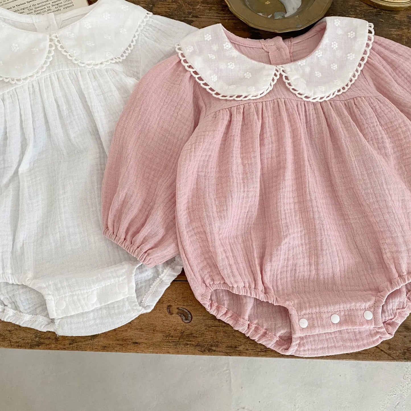 Neugeborene Mädchen Kleidung Frühling Kleinkind Mädchen süße Prinzessin ein Stück Stram pler Spitze Kragen Baumwolle Kleidung Herbst Outfit