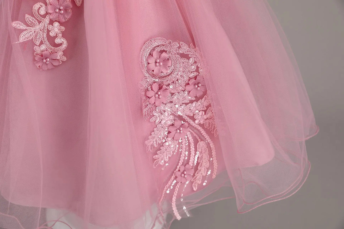 Neue Kinder kleid Spitze Blume Hochzeits kleid weibliche Klavier Performance Kleid Halloween Leistung kurze Mädchen Kleidung