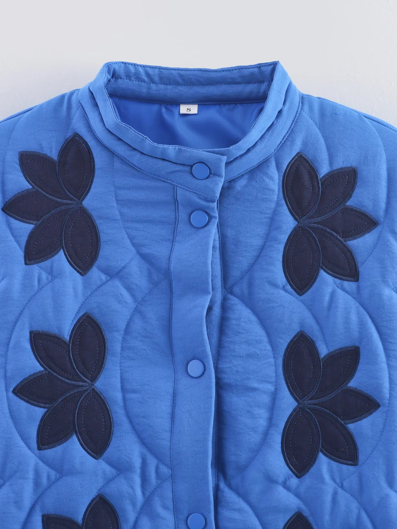 TRAFZA 2025 Herbst Frauen Stepp Crop Mantel Floral Stickerei Einreiher Langarm Jacke Winter Warme Vintage Oberbekleidung