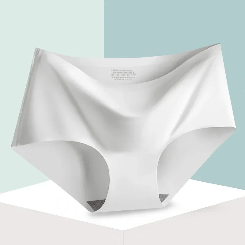 Seamless Ice Silk Panties For Women Intimate Comfort Briefs Large Size Mid-waist M-XXL Multiple Color Options Lingerie 1 Piece.