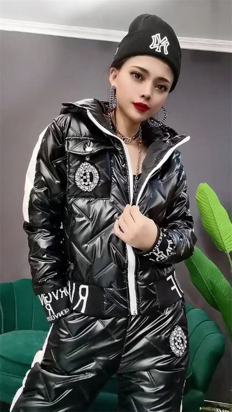 Mode Winter Glänzend Parkas Frauen Anzug Übergroßen Zwei Stück Set Casual Mit Kapuze Baumwolle Gepolsterte Kurzen Mantel + Verdicken Warme Hose Sets