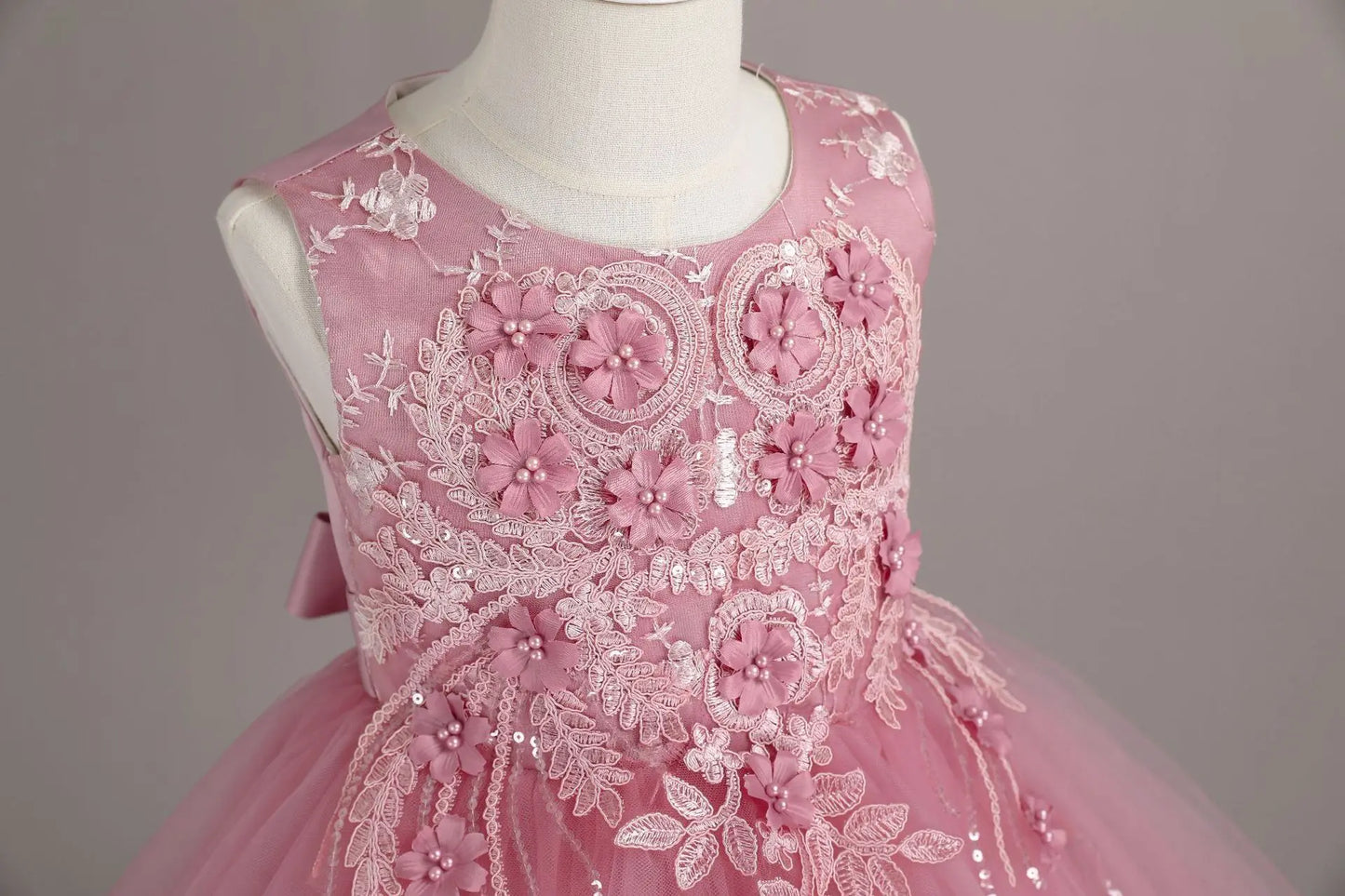 Neue Kinder kleid Spitze Blume Hochzeits kleid weibliche Klavier Performance Kleid Halloween Leistung kurze Mädchen Kleidung