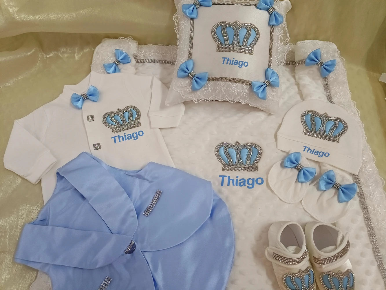 5pcs Handmade DIY Vinyl Name Personalized Baby Girl Newborn Jewels Crown Pink Take Me Home Layette 5 Piece Deluxe Gift Set