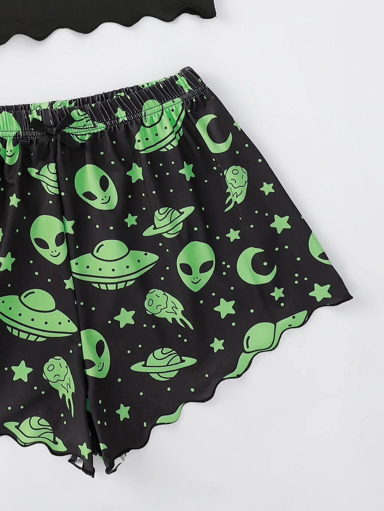 Sommer-Pyjamas für Damen, sexy Alien-Druck, Schlinge, Nachtwäsche, V-Ausschnitt, Pyjama, Homewear, ärmellos, niedliches Top und Shorts-Sets