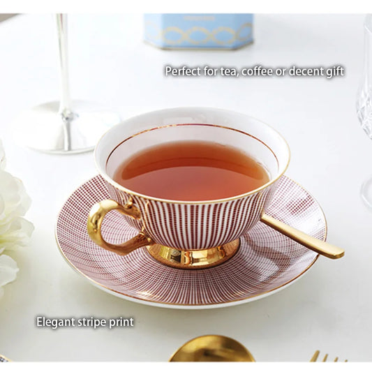 Bone China Tea Cup Saucer Spoon Set 200ml Elegant Coffee Cup Gold Porcelain Tea Set Ceramic Teacup Cafe Espresso Cup British Mug.