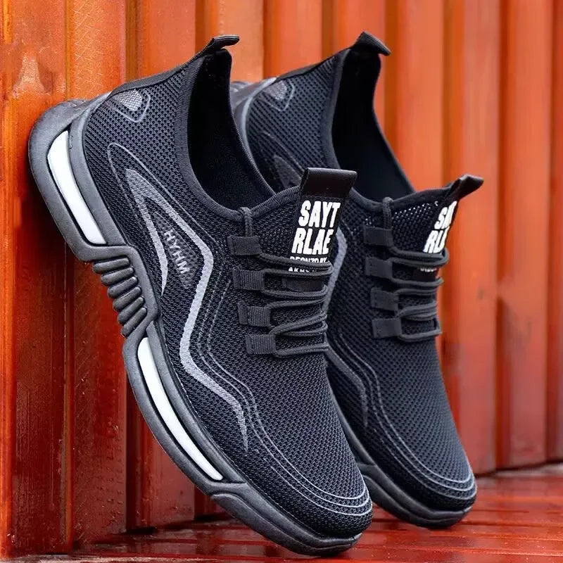 Vulkanisierte Herrenschuhe 2025, Frühling, atmungsaktiv, rutschfest, Plattform, modisch, neue koreanische Laufschuhe, schwarze Turnschuhe, Schuhe für den Außenbereich