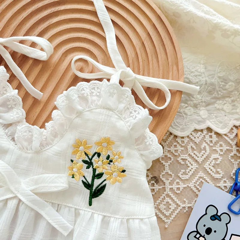 2025, Sommer, bezaubernd, ärmellos, Fliege, Blume, bestickt, für Neugeborene, Mädchen, einteiliger Bodys, weicher Baby-Spitzen-Overall