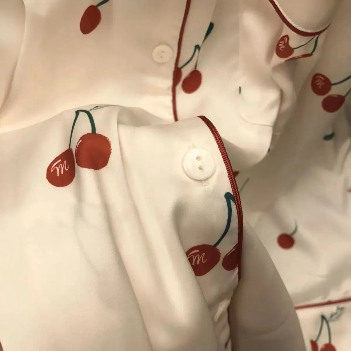 2023 frühling Herbst Neue Eis Seide 2 Stück Pyjamas für Frauen Mode Strickjacke frauen Pyjamas Süße Druck Loungewear Frauen set