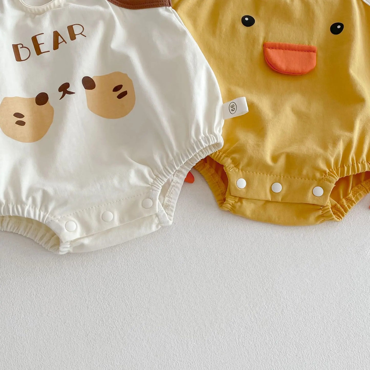 0–2 Jahre Baby-Strampler aus Baumwolle mit Tier-Cartoon-Motiv – bezaubernde Enten- und Bären-Designs – weich und bequem für Babykleidung