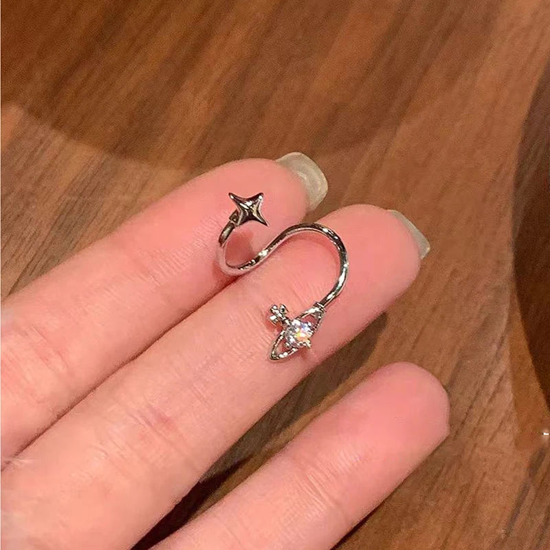 1PCS Star Surround Planet Spiral 316L Stainless Steel Ear Bone Nail for Women New Fashion Silver Color Earrings Accessories.