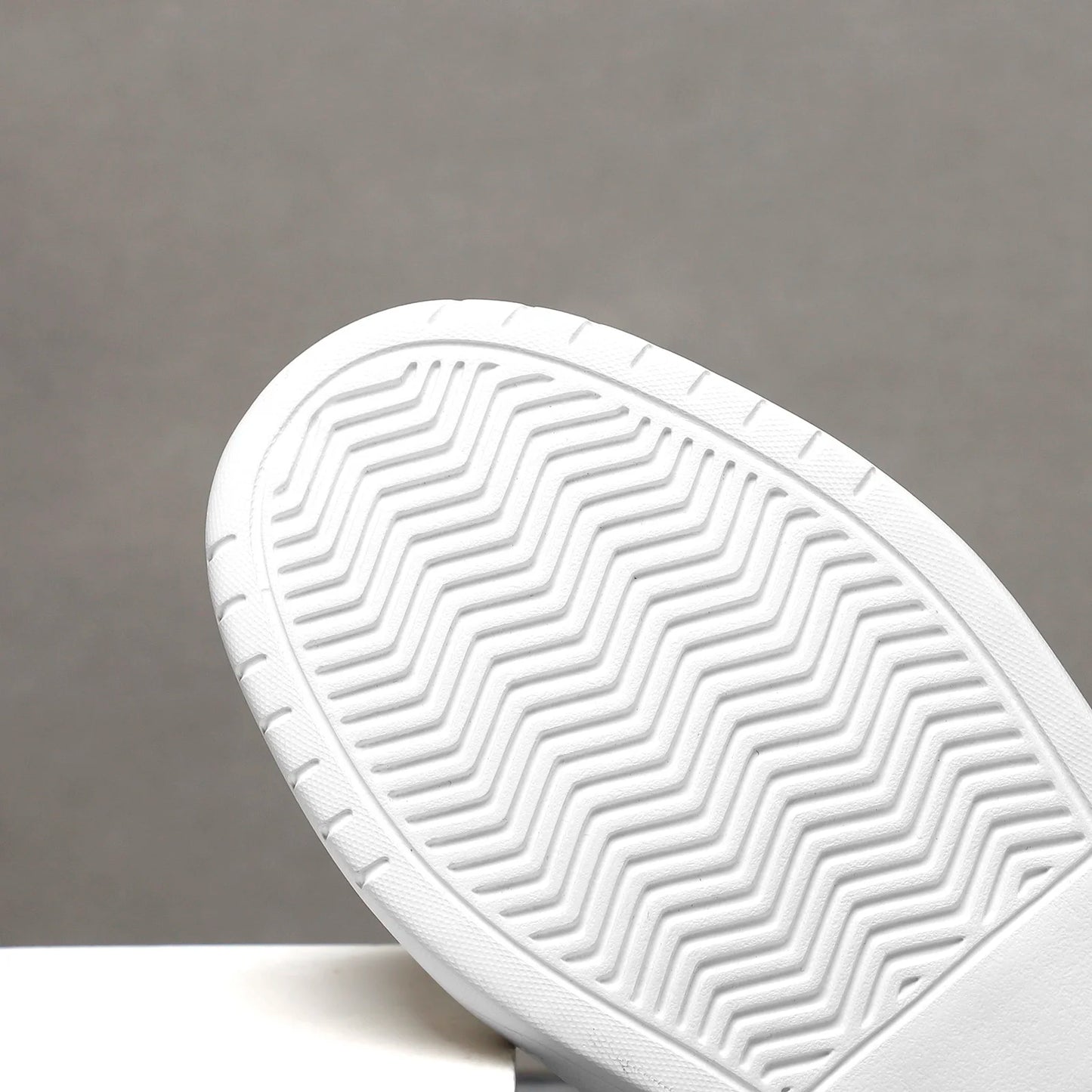 Leder Männer Schuhe Turnschuhe Trend Casual Schuh Italienische Atmungsaktive Freizeit Männlichen Turnschuhe Nicht-slip Schuhe Männer Vulkanisierte Schuhe