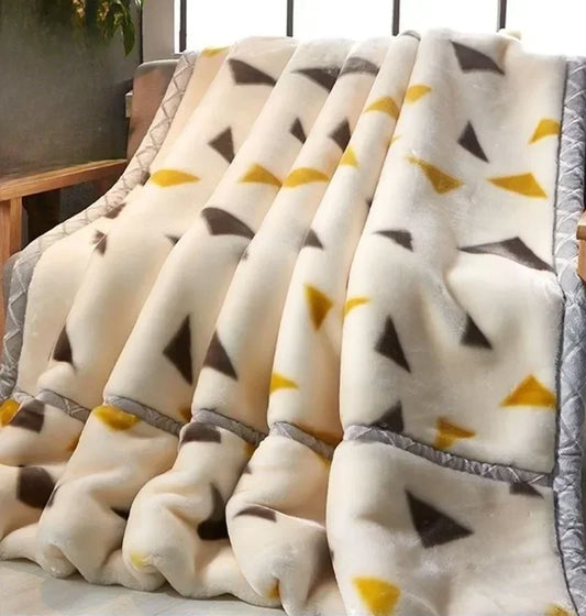 150x200cm Home Blanket Double Layered Encrypted Plush Fur Coral Fleece Quilt Winter Dormitory Sofa Keep Warm Sheet Bed Cover.