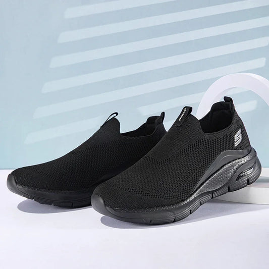 Men's Sports Running Shoes Fashion Breathable Cotton Shoelaces Increased Heel Sneakers Mesh Casual Sports Shoes.