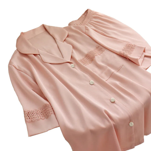 Sommer Damen Eis Seide Premium Gefühl Pyjamas Homewear Set Mädchen Kurzarm Sexy Spitze Spitze Einfache Pyjamas Homewear Set.