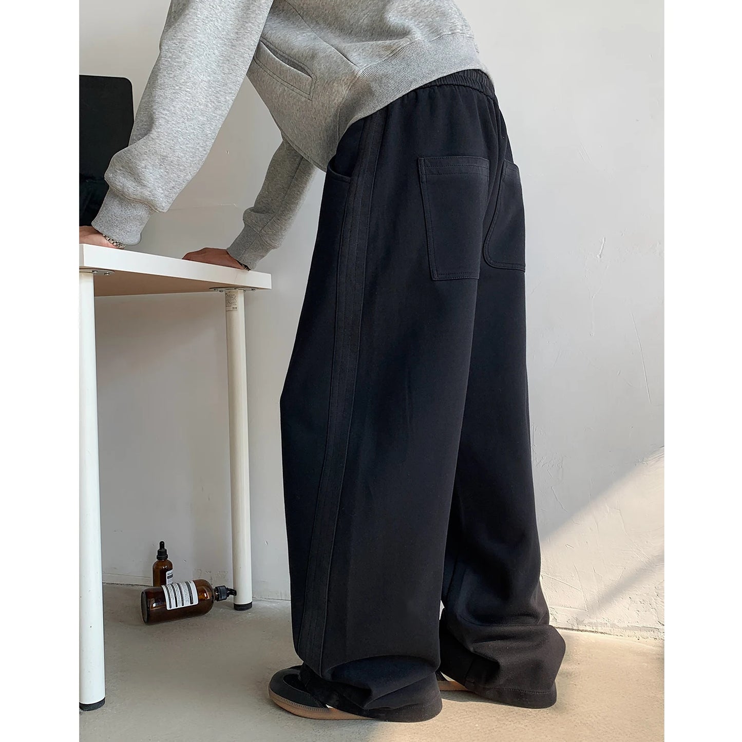 New Men's Casual Pants Side Striped Wide Leg Outdoor sports pants Straight Sweatpants Neutral High-quality Long Baggy Trousers.