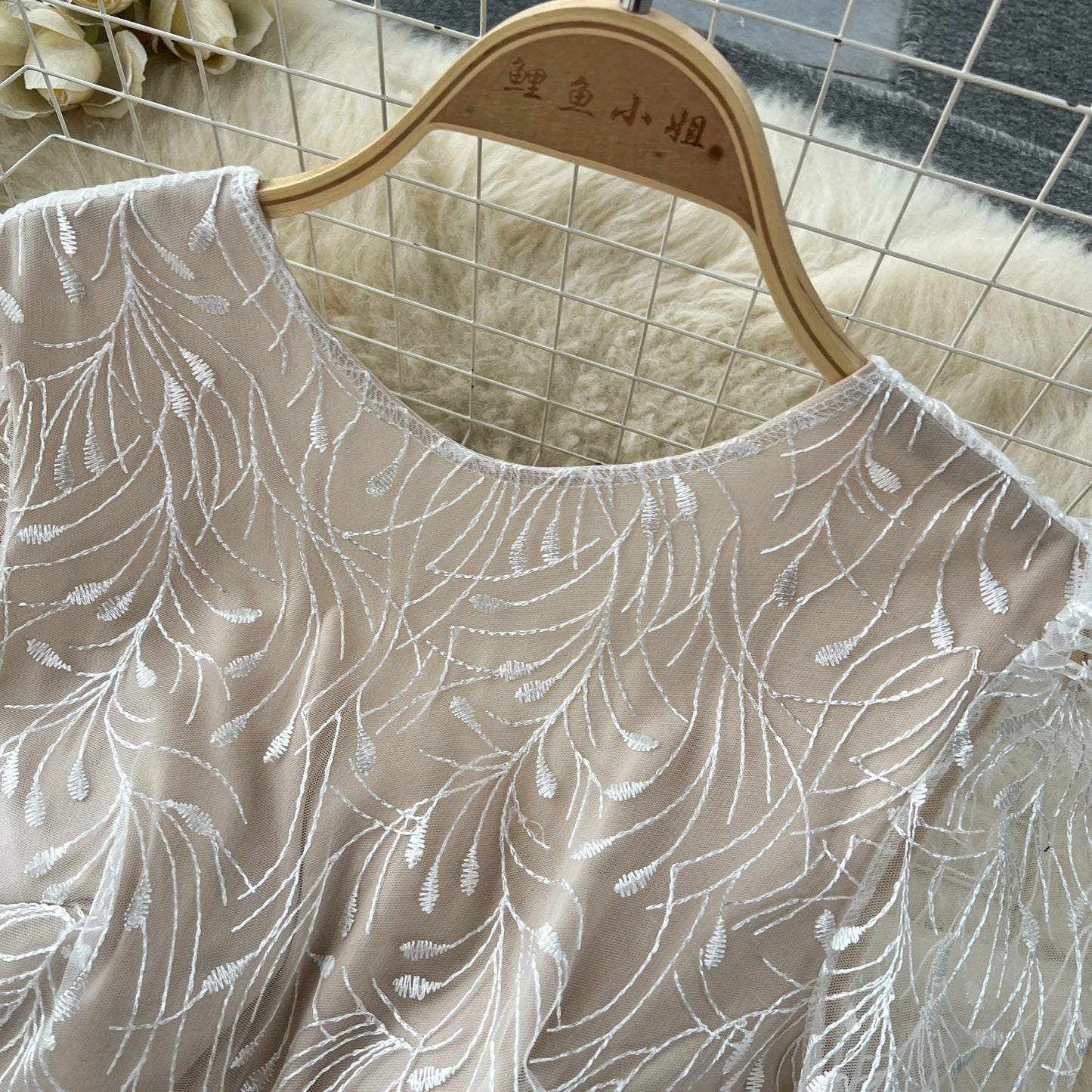 Light Luxury Elegant Women White Backless Jumpsuits Temperament O-neck Puff Long Sleeve Embroidery Female Playsuits.