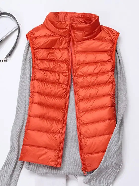 0-10 ℃ Frauen Westen Herbst Winter Ultra Licht Ente Unten Weste Weibliche Dünne Ärmellose Jacke Winddicht Warme Puffer Weste 4XL