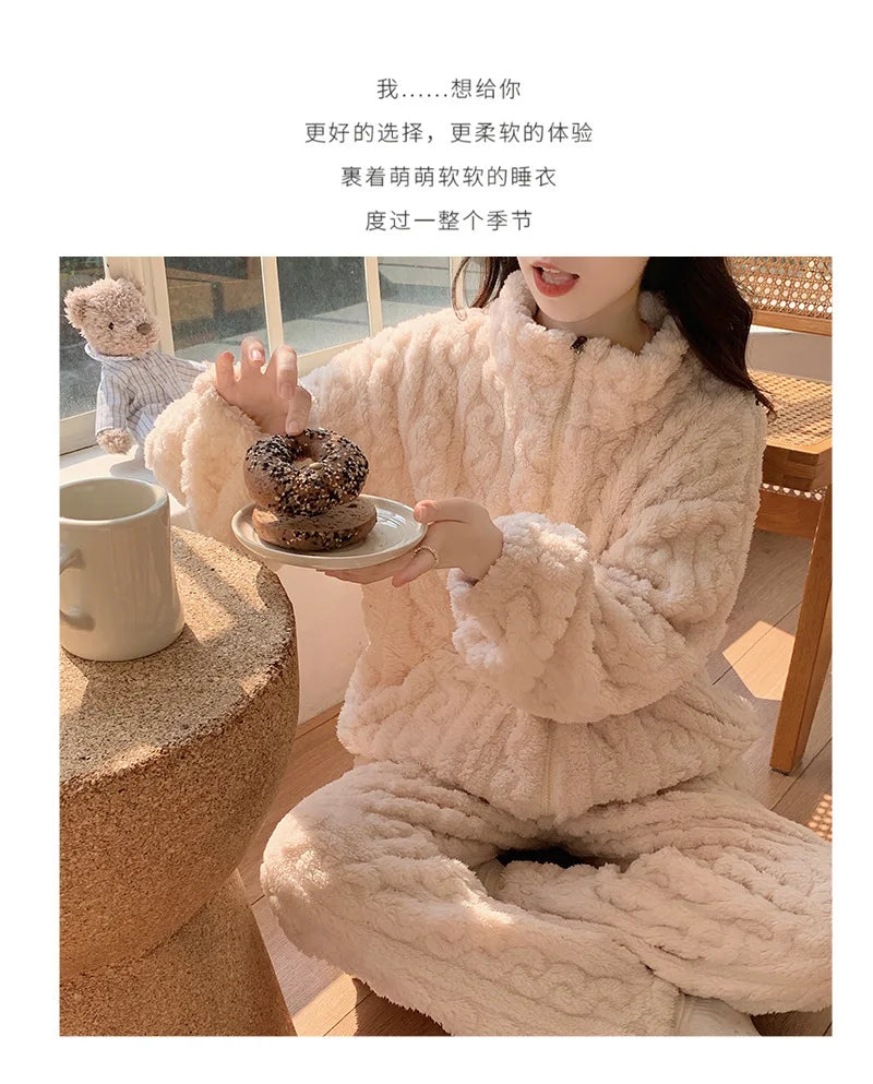 Große Größe Flanell Pyjama Set Herbst Winter Weibliche Nachtwäsche Hosen Anzug Verdicken Korallen Fleece Hohe Kragen Lounge Tragen Homewear