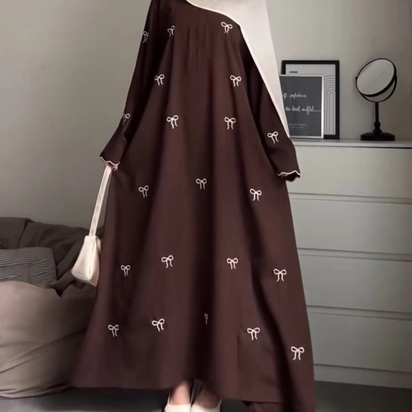 Luxus Dubai Schmetterling Stickerei Abaya Muslimische Frauen Modest Kleid Islamischen Femme Urlaub Outfit 2025, Mode Türkei Kaftan Robe