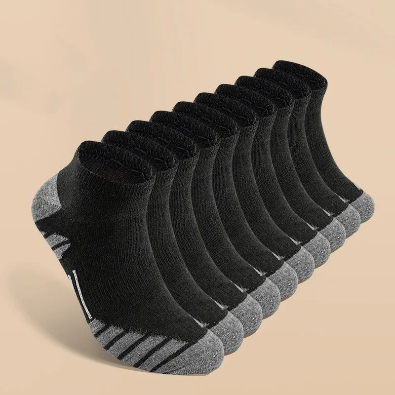 10 Pairs Cool Men Black White Four Seasons Cotton Sock Set Male Solid Color Breathable Sports Running Big Size Socks For Men.