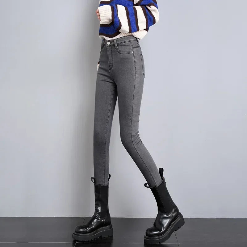 Frauen Thermische Dünne Jeans Mom Winter Warme Plüsch Stretch Jeans Dame Fleece Schnee Denim Hosen Student Bleistift Gerade Bein Hosen