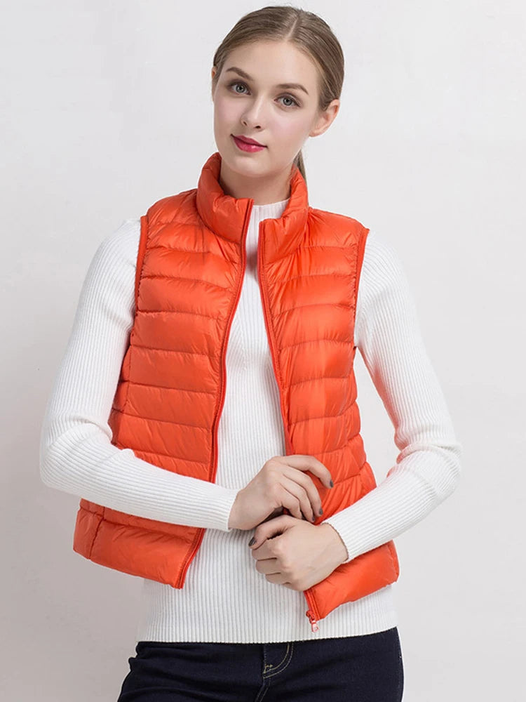 0-10 ℃ Frauen Westen Herbst Winter Ultra Licht Ente Unten Weste Weibliche Dünne Ärmellose Jacke Winddicht Warme Puffer Weste 4XL