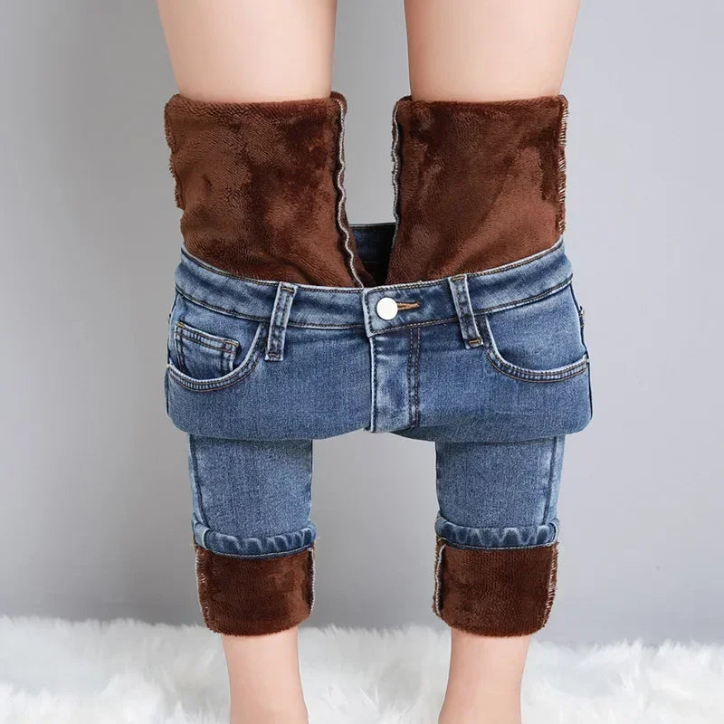 Frauen Thermische Dünne Jeans Mom Winter Warme Plüsch Stretch Jeans Dame Fleece Schnee Denim Hosen Student Bleistift Gerade Bein Hosen