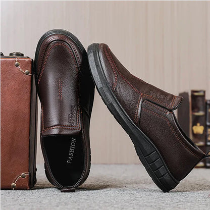 New Leisure Shoes Men's Fashion Leather Shoes Wholesale