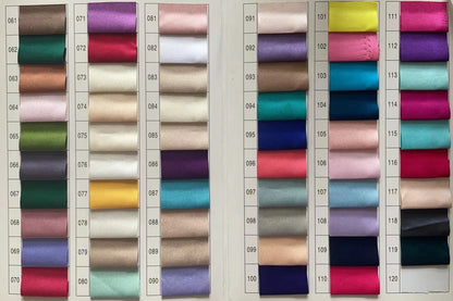 RFYR Marineblaues A-Linie-Satin-Abschlussballkleid mit Umhang, plissiert, knöchellang, für Damen, elegantes formelles Anlasskleid, Abendkleider, individuell gestaltet